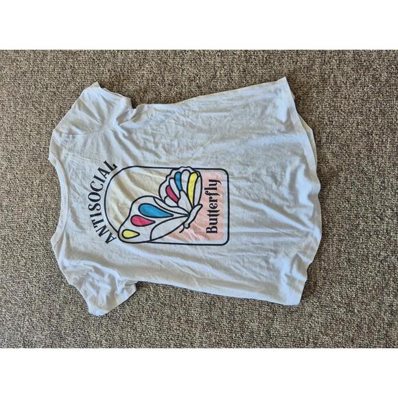 TORRID White Butterfly Graphic T-Shirt Size 00 - Picture 2 of 3